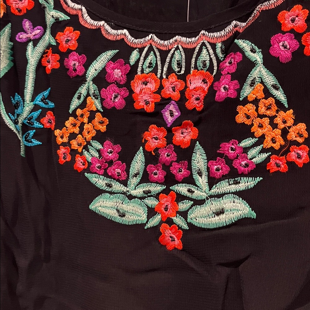 Vintage Collection Springtime Floral Tunic - Picture 8 of 11